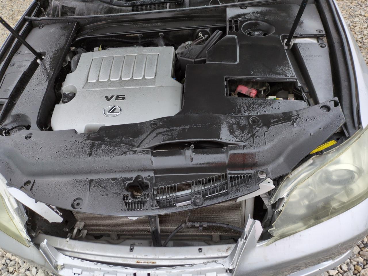 2011 Lexus ES - Image 11