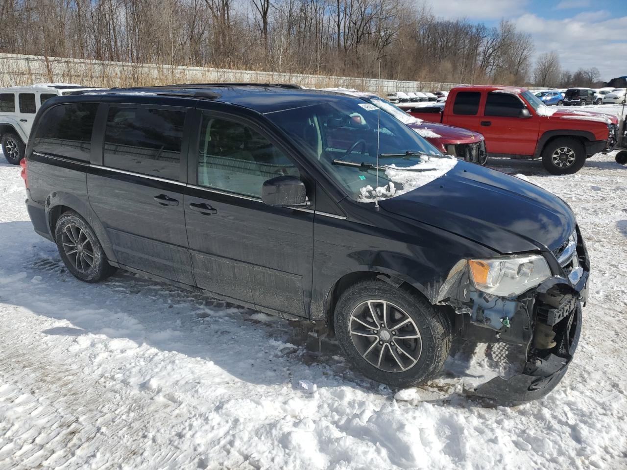 2017 Dodge Caravan - Image 4