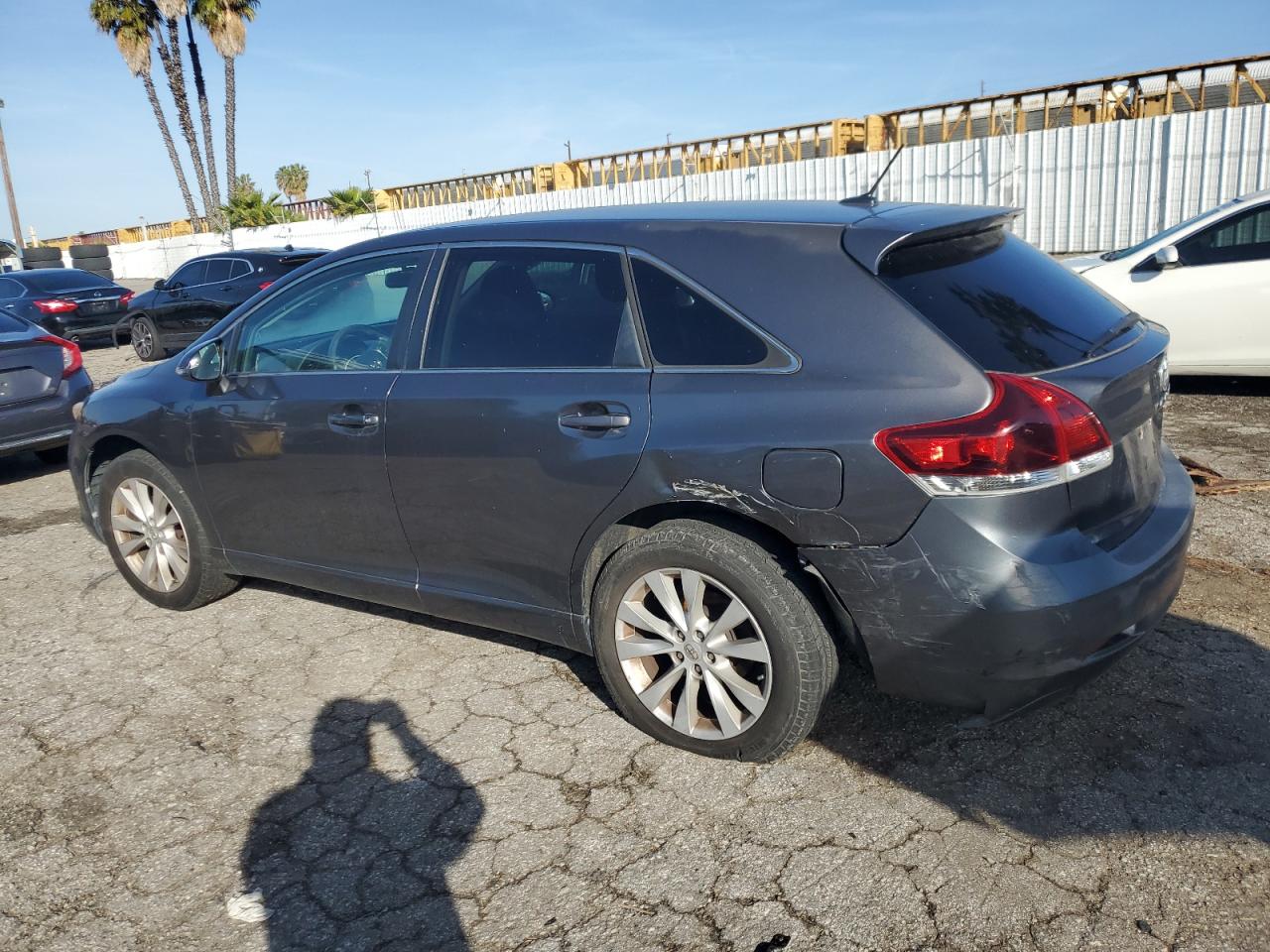2013 Toyota Venza - Image 2