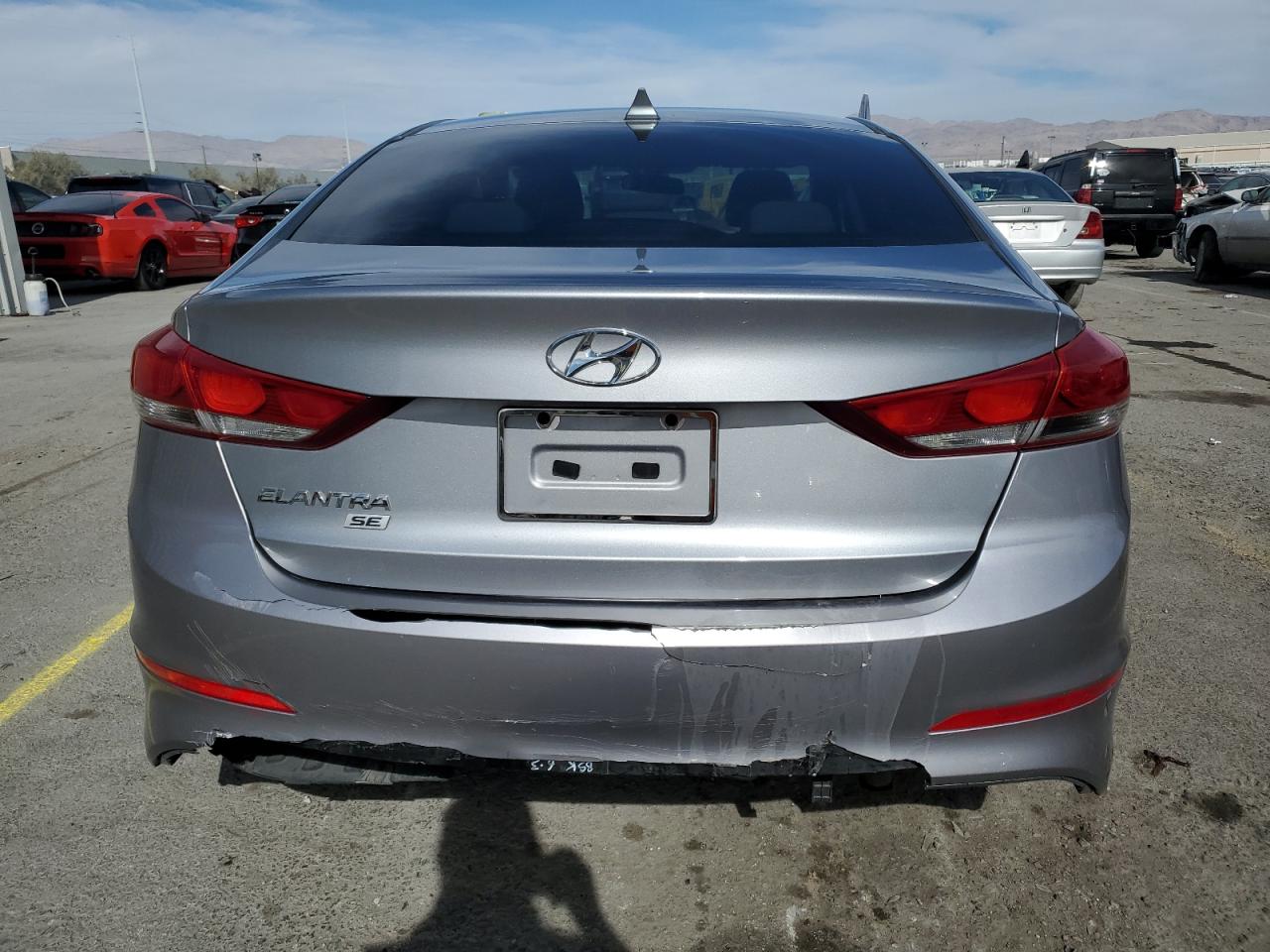 2017 Hyundai Elantra - Image 6