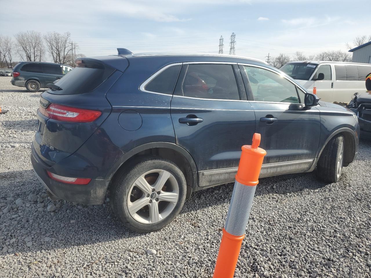 2016 Lincoln MKC - Image 3