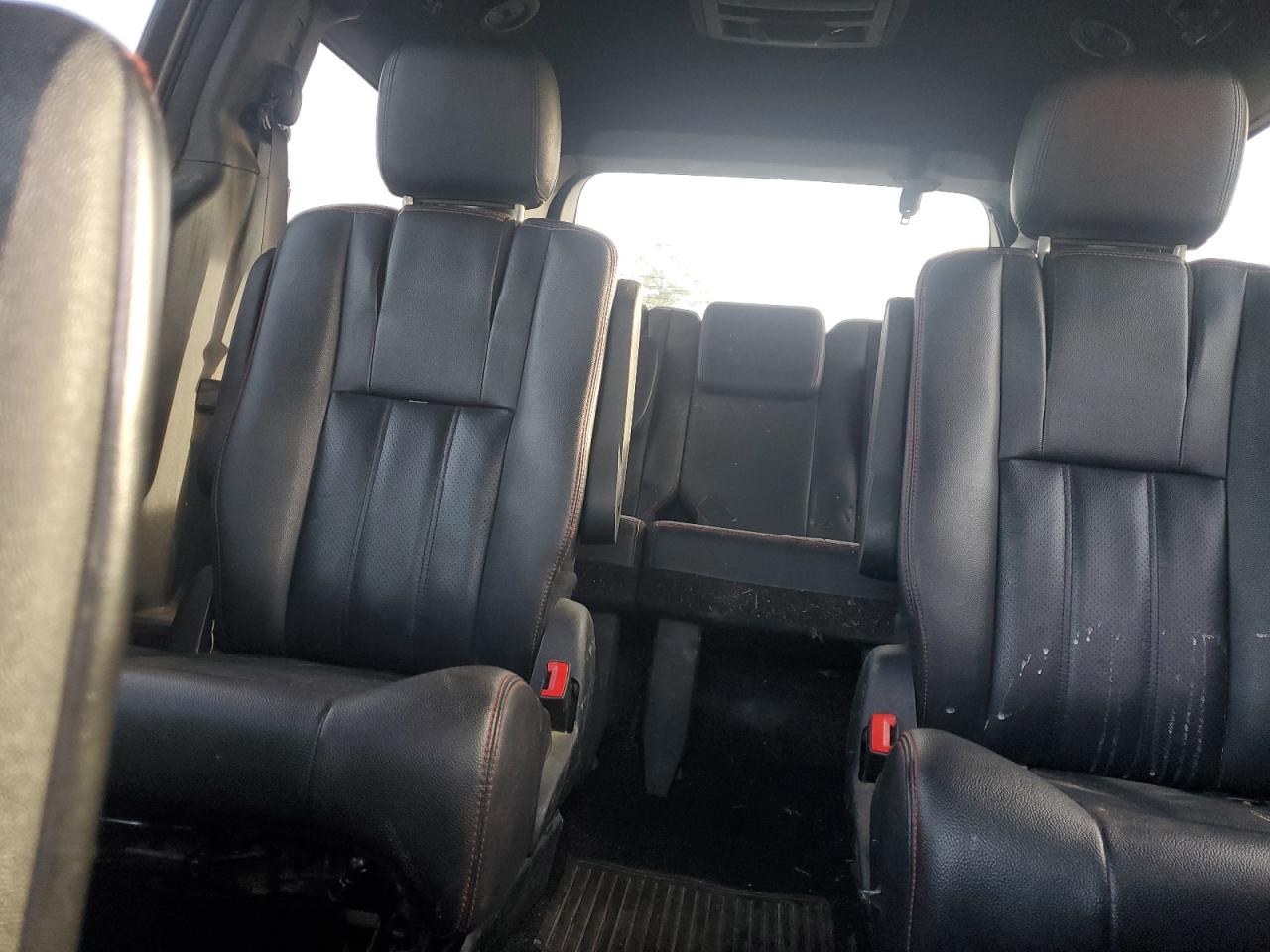 2018 Dodge Caravan - Image 10