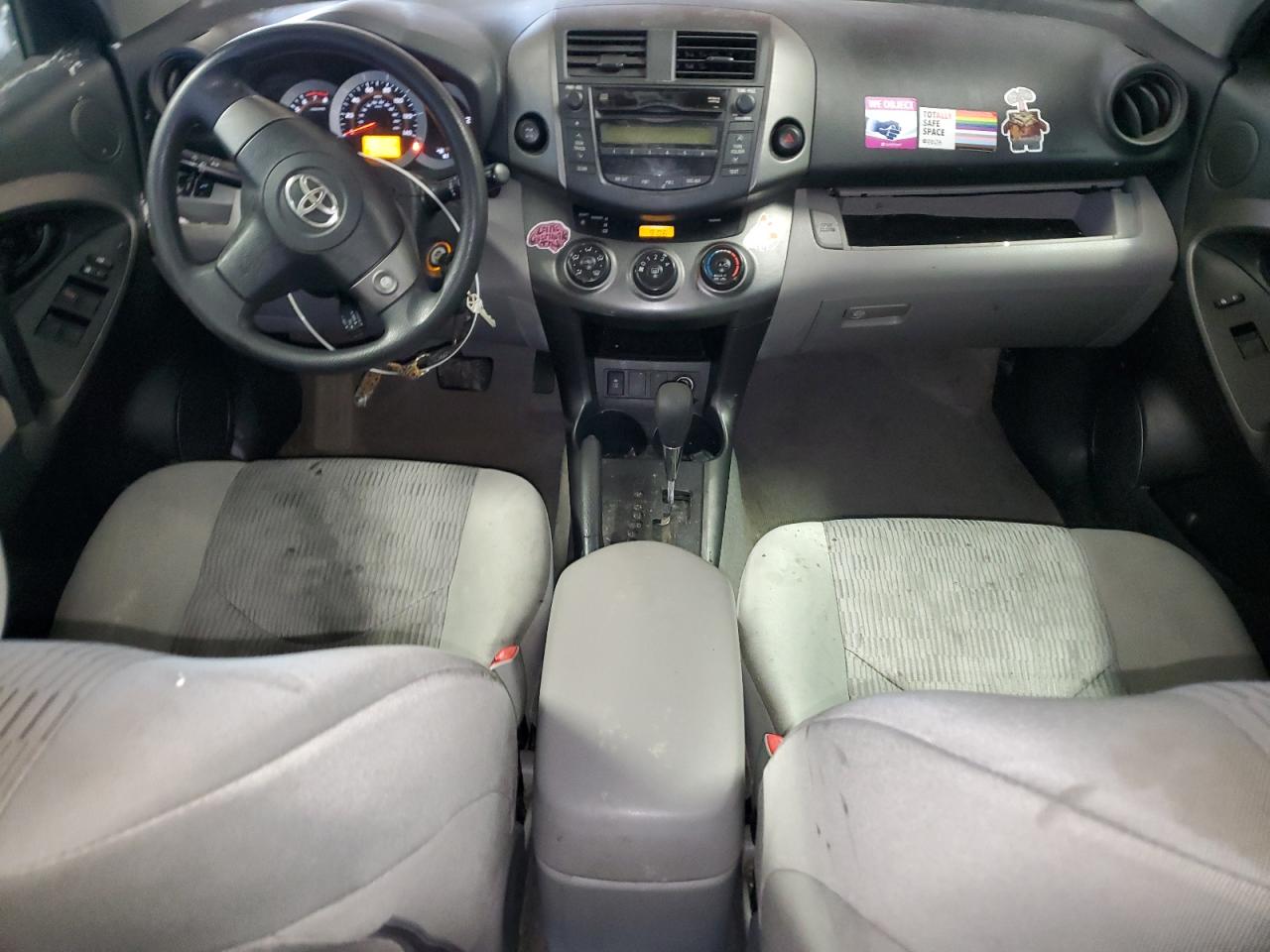 2010 Toyota RAV 4 - Image 8