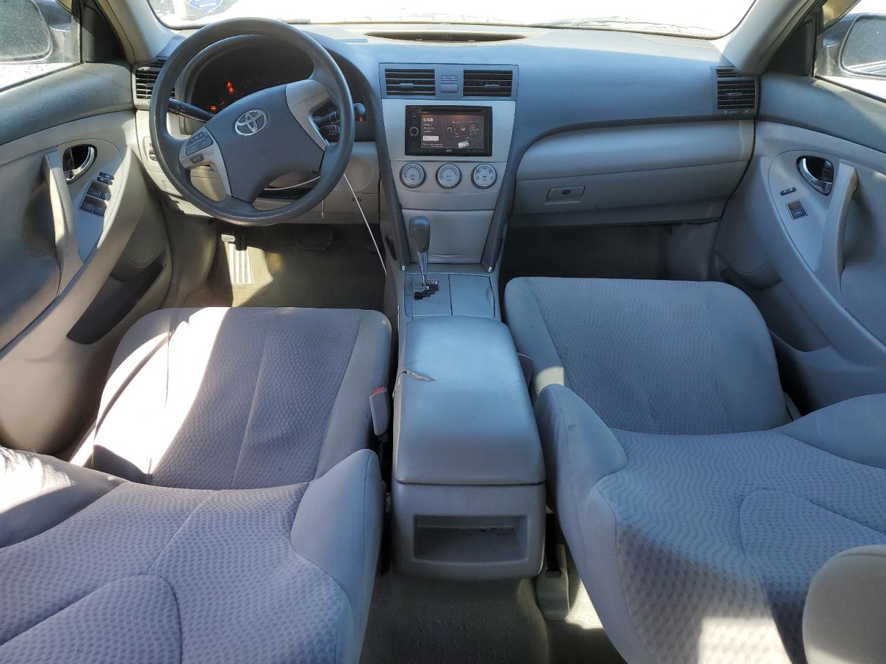 2011 Toyota Camry - Image 8