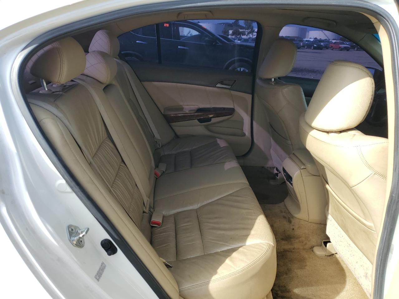 2010 Honda Accord - Image 11