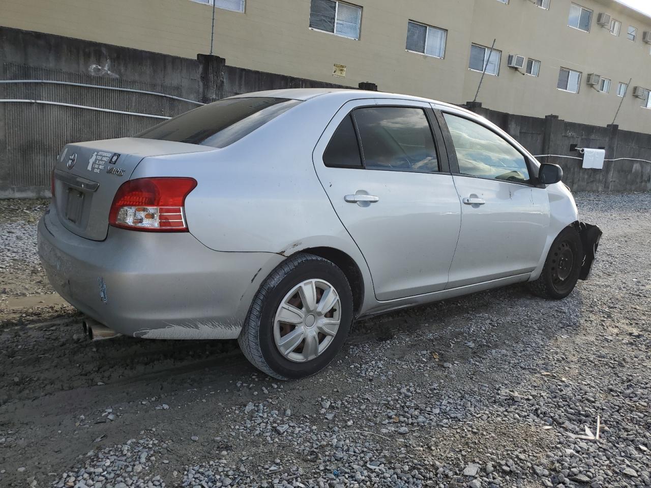 2009 Toyota Yaris - Image 3
