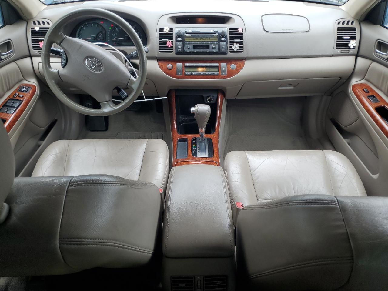 2002 Toyota Camry - Image 8