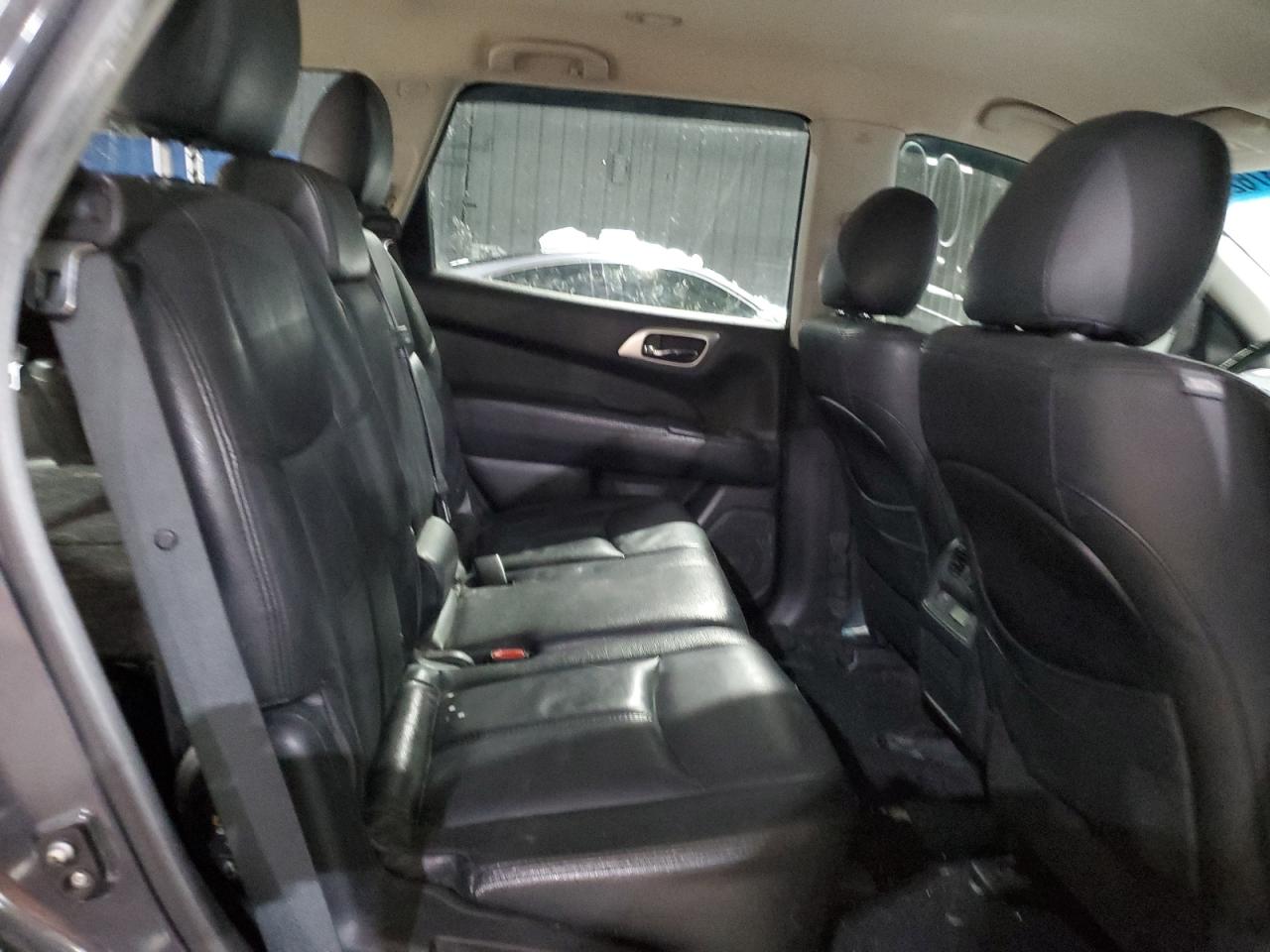 2014 Nissan Pathfinder - Image 11
