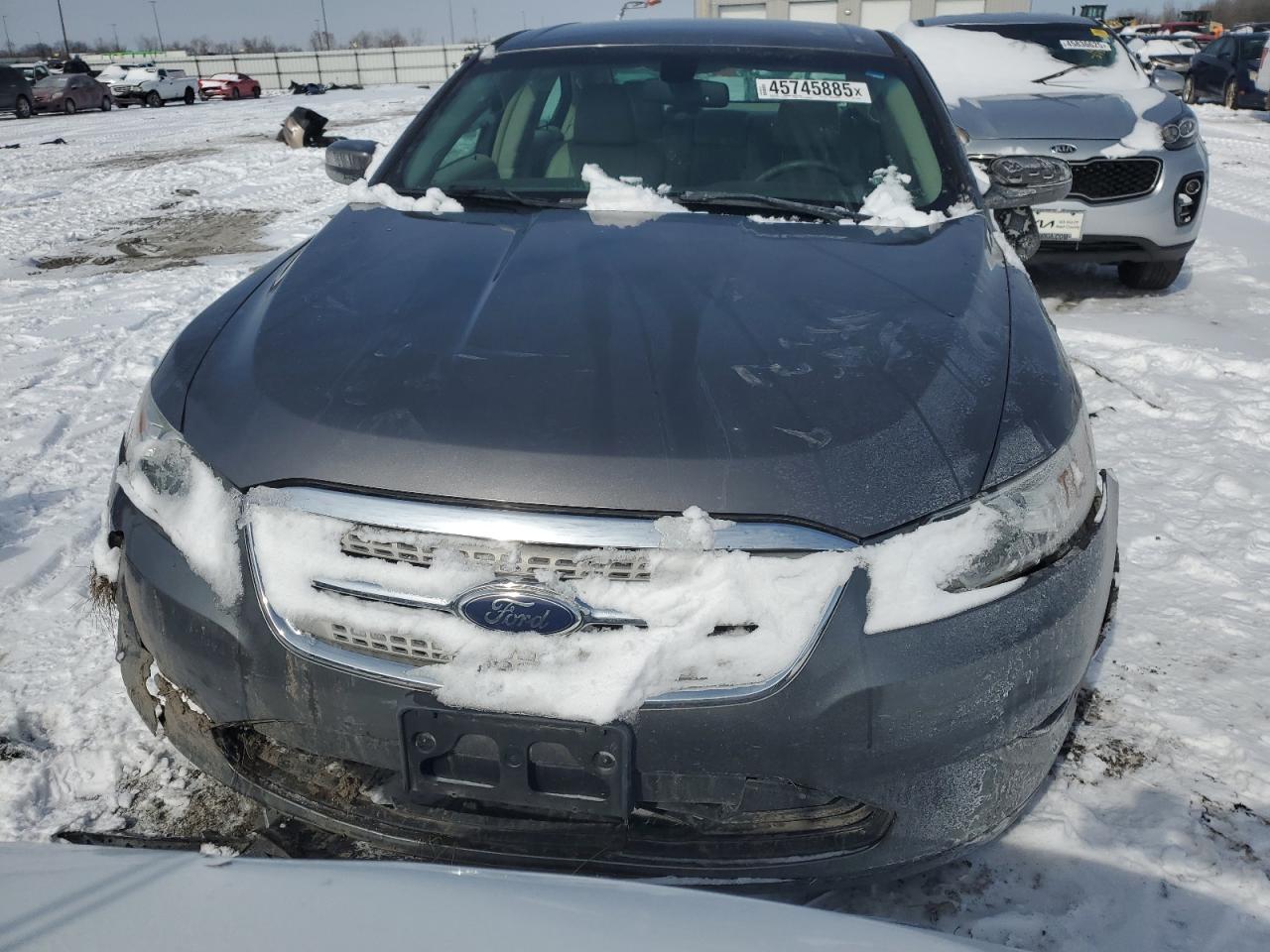 2011 Ford Taurus - Image 5