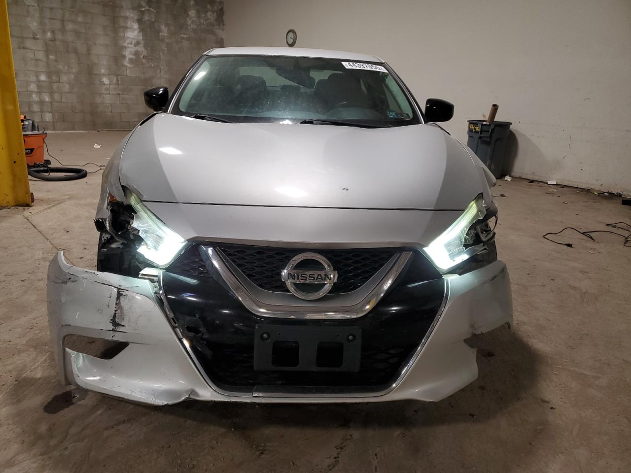 2016 Nissan Maxima - Image 5