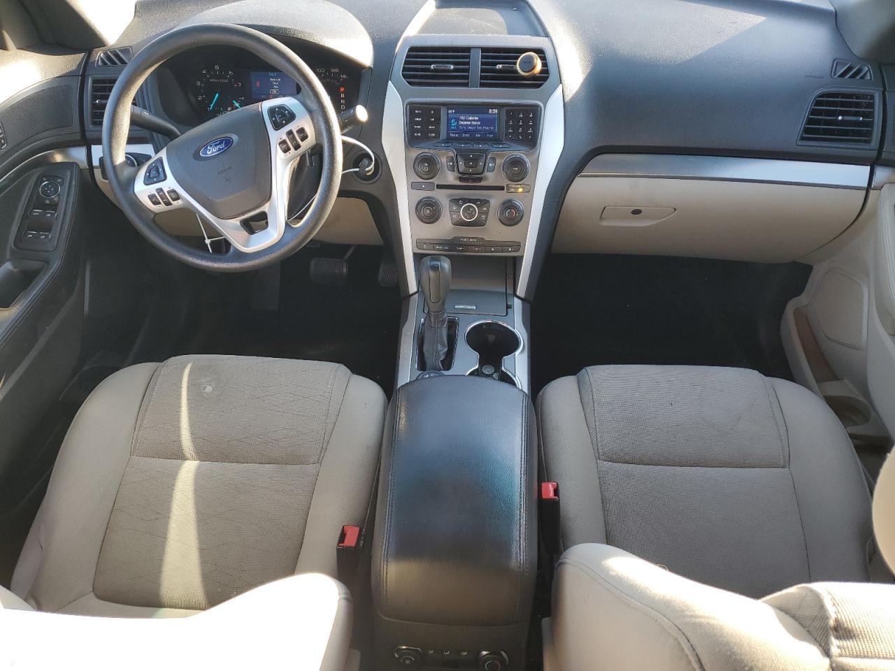 2015 Ford Explorer - Image 8