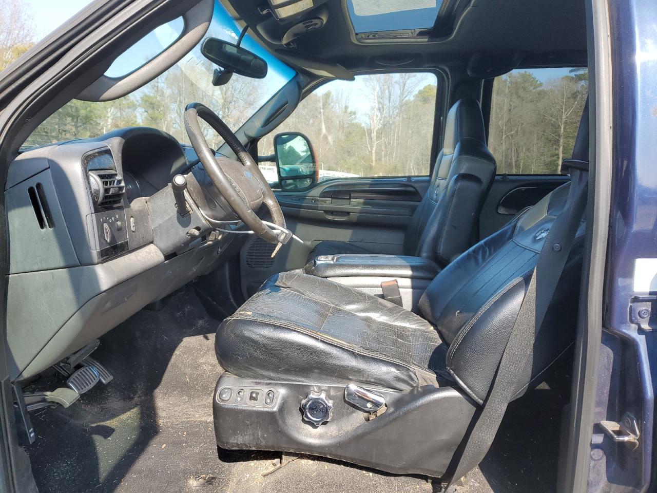 2005 Ford F250 - Image 7
