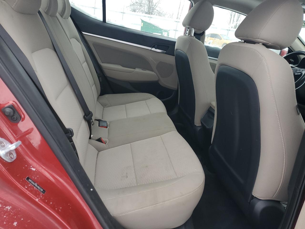 2019 Hyundai Elantra - Image 10