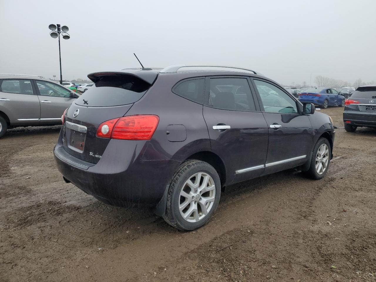 2013 Nissan Rogue - Image 3