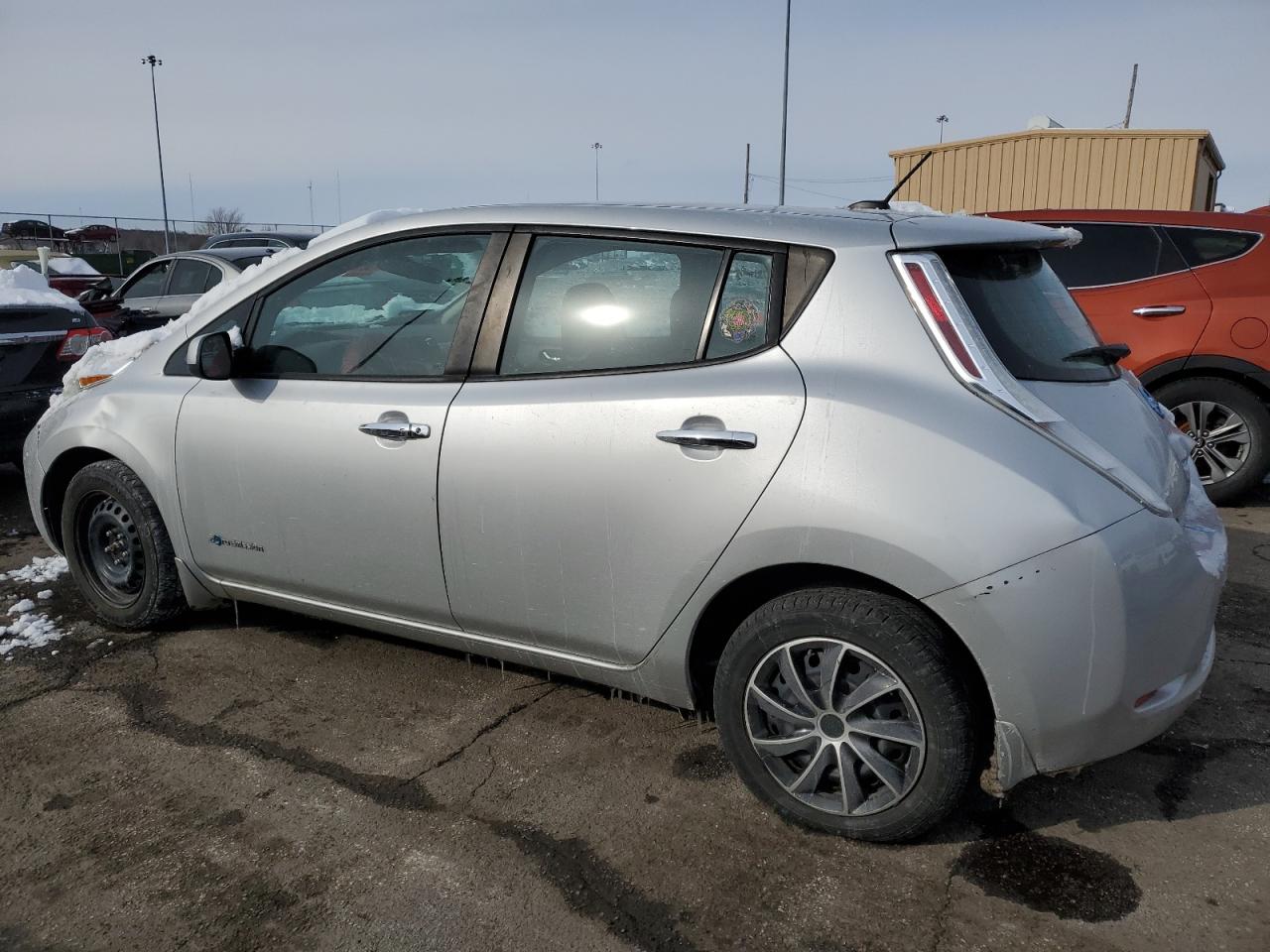 2015 Nissan Leaf - Image 2