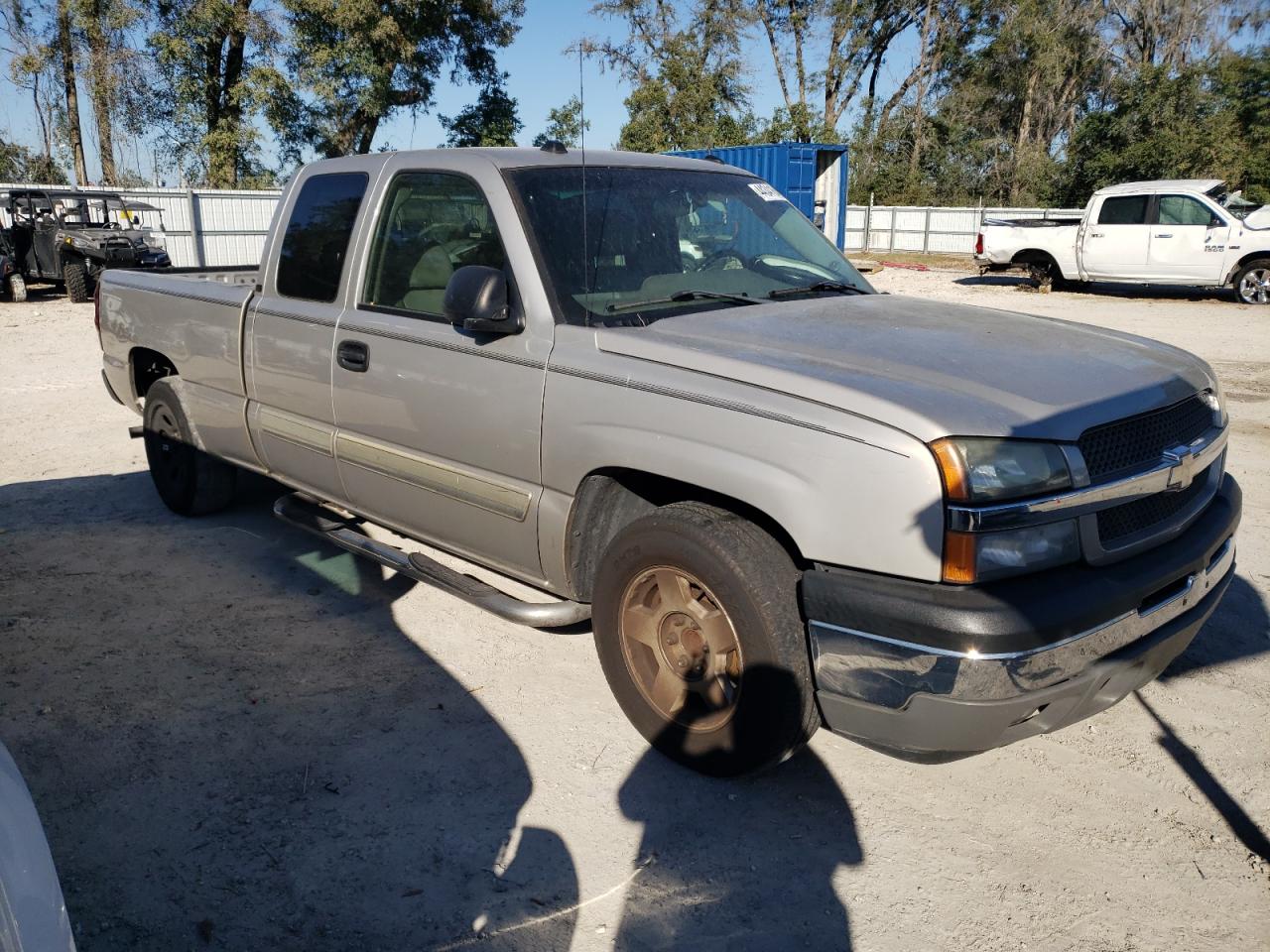 2005 Chevrolet Silverado - Image 4