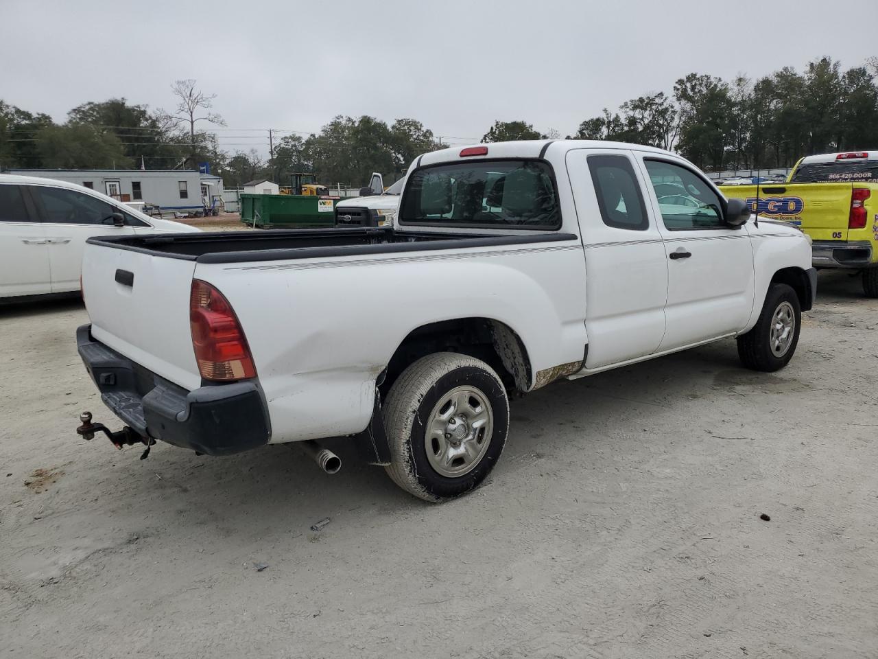 2013 Toyota Tacoma - Image 3