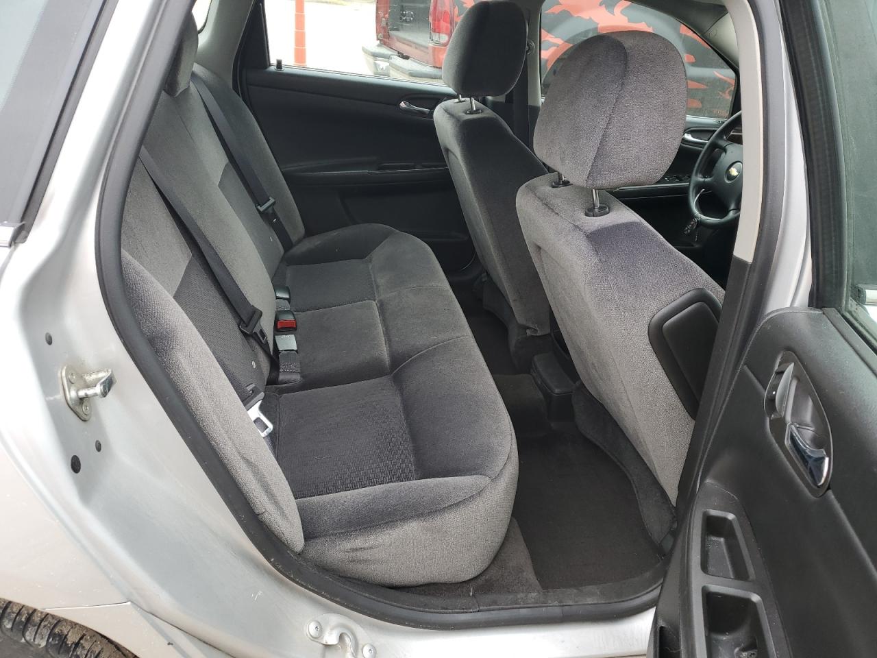 2016 Chevrolet Impala - Image 10
