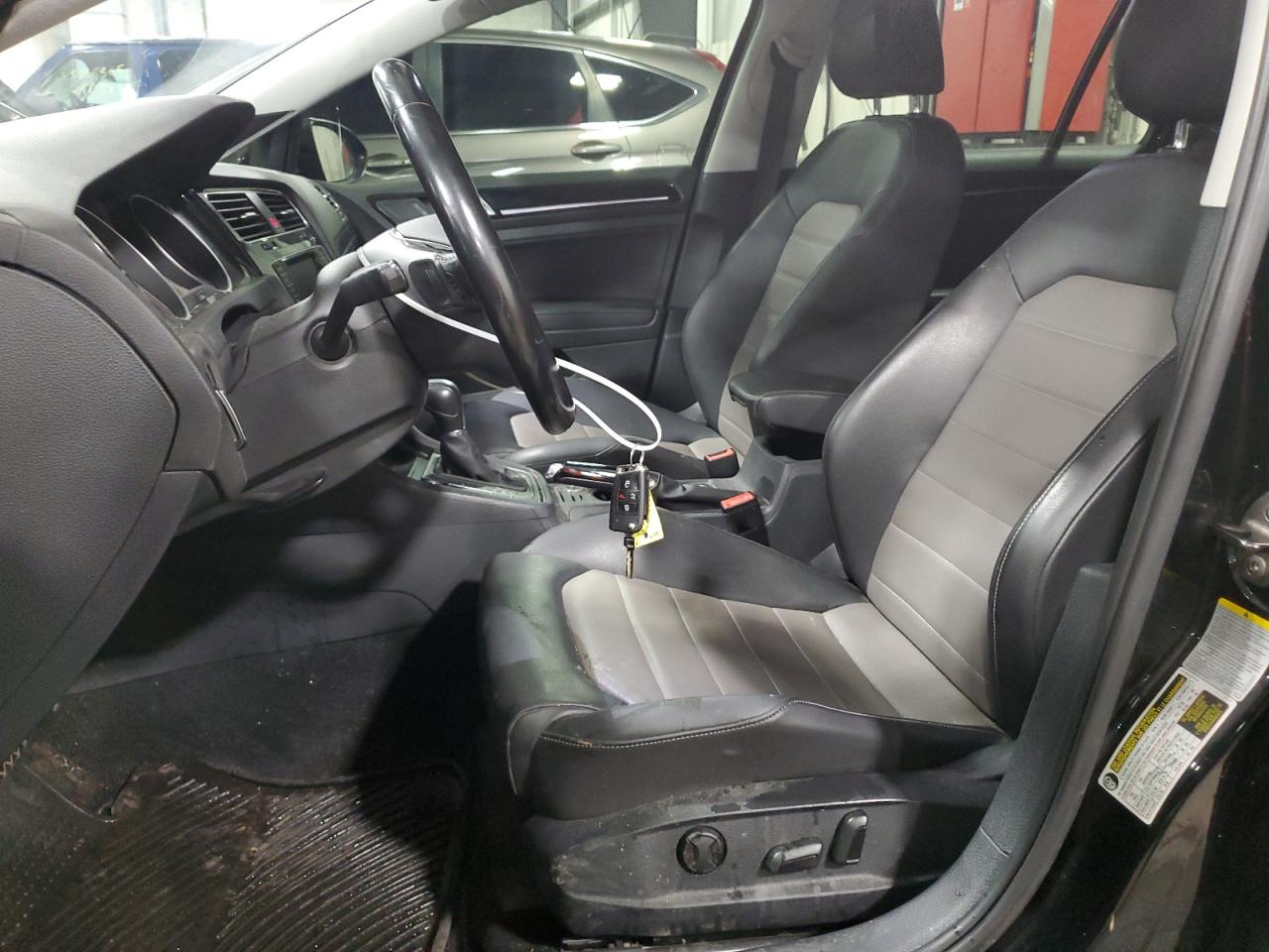 2015 Volkswagen Golf - Image 7