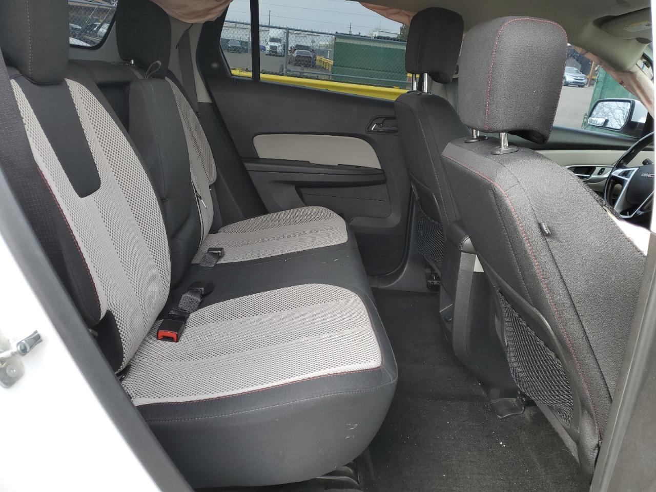 2017 GMC Terrain - Image 12
