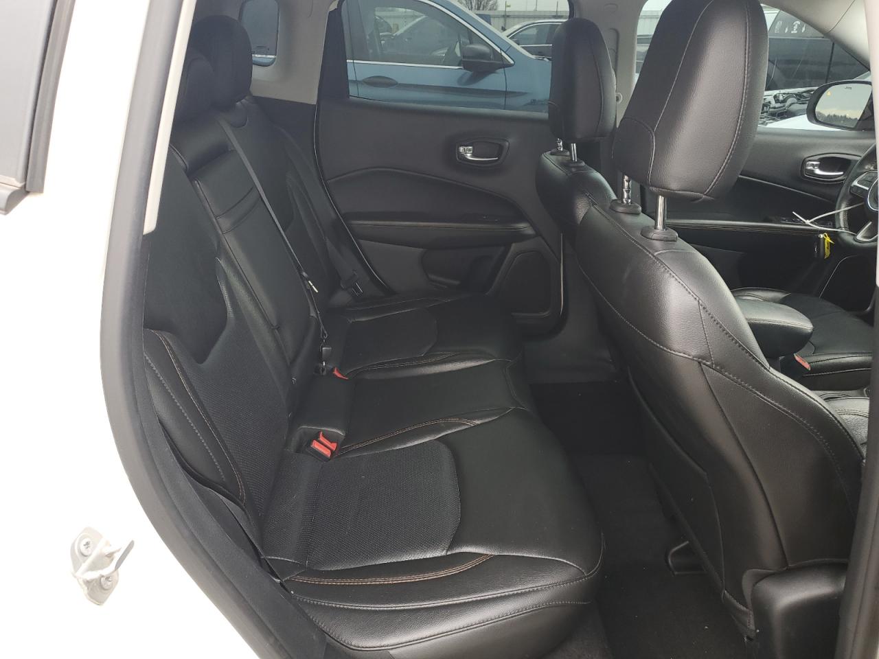2018 Jeep Compass - Image 10