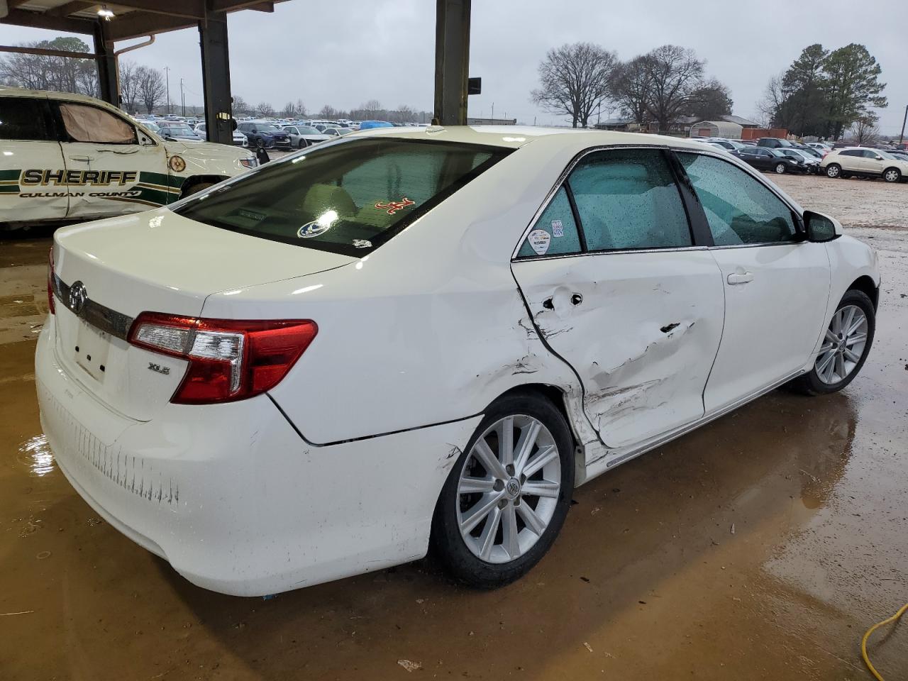 2014 Toyota Camry - Image 3