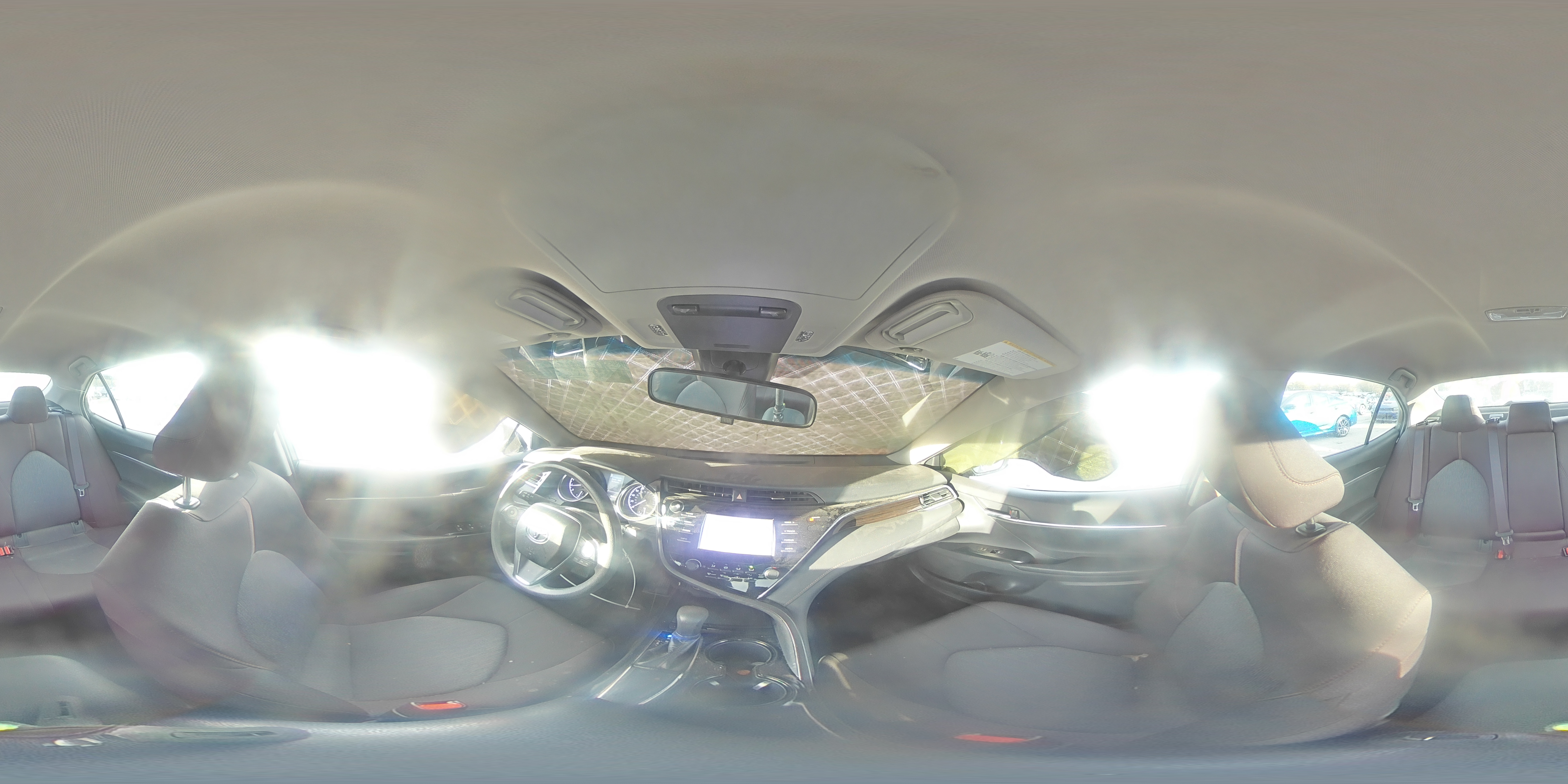 2018 Toyota Camry - Image 12