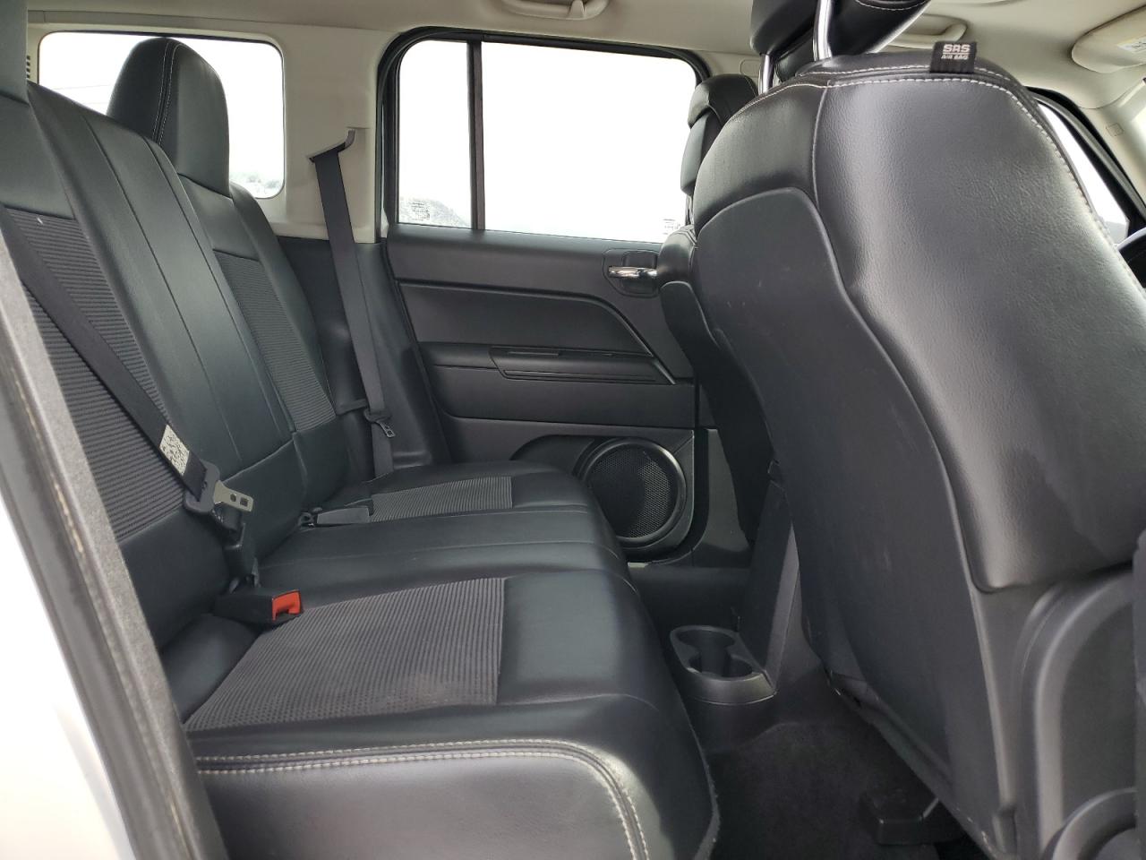 2014 Jeep Liberty (Patriot) - Image 10