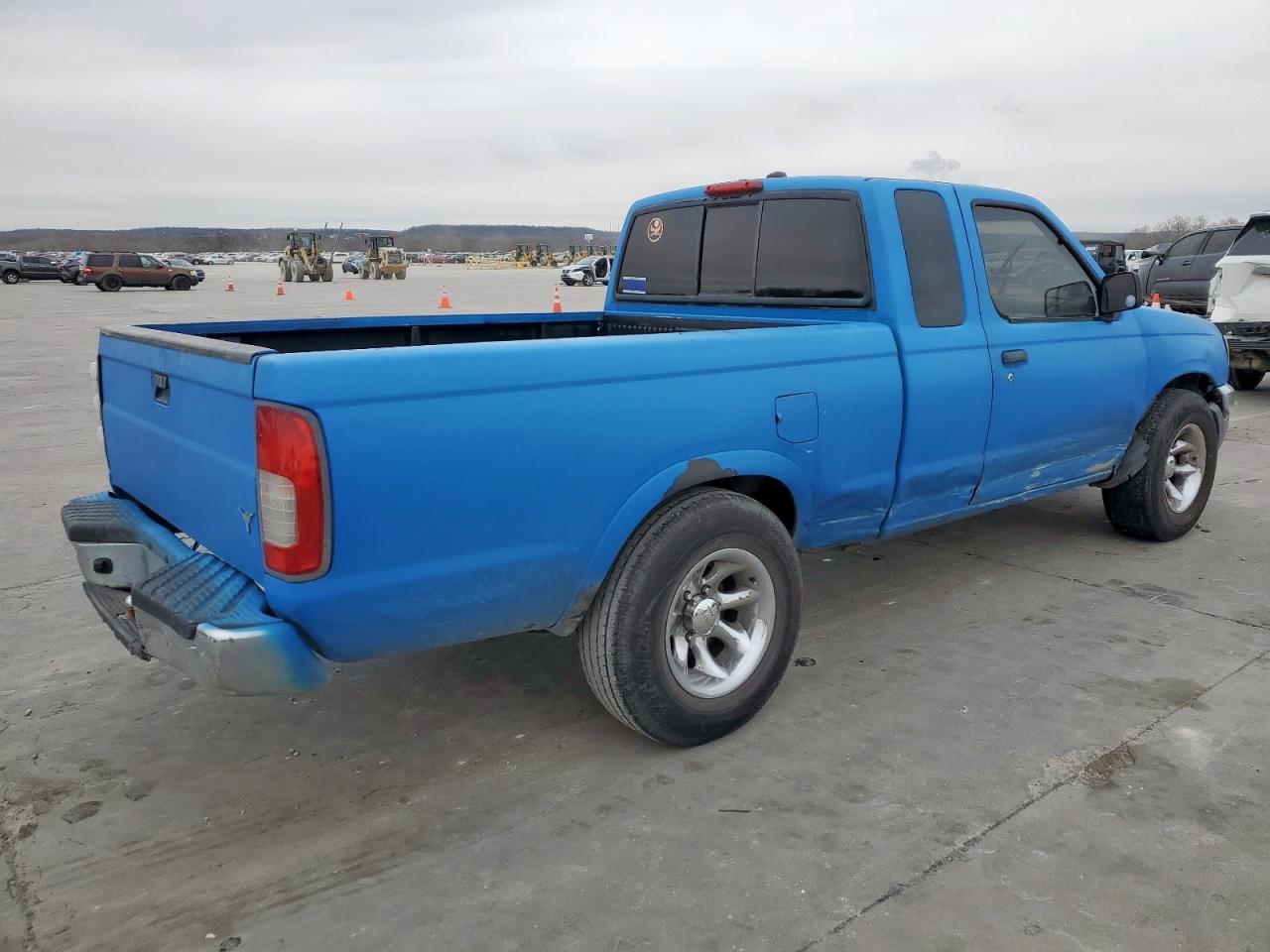 1998 Nissan Navara (Frontier) - Image 3
