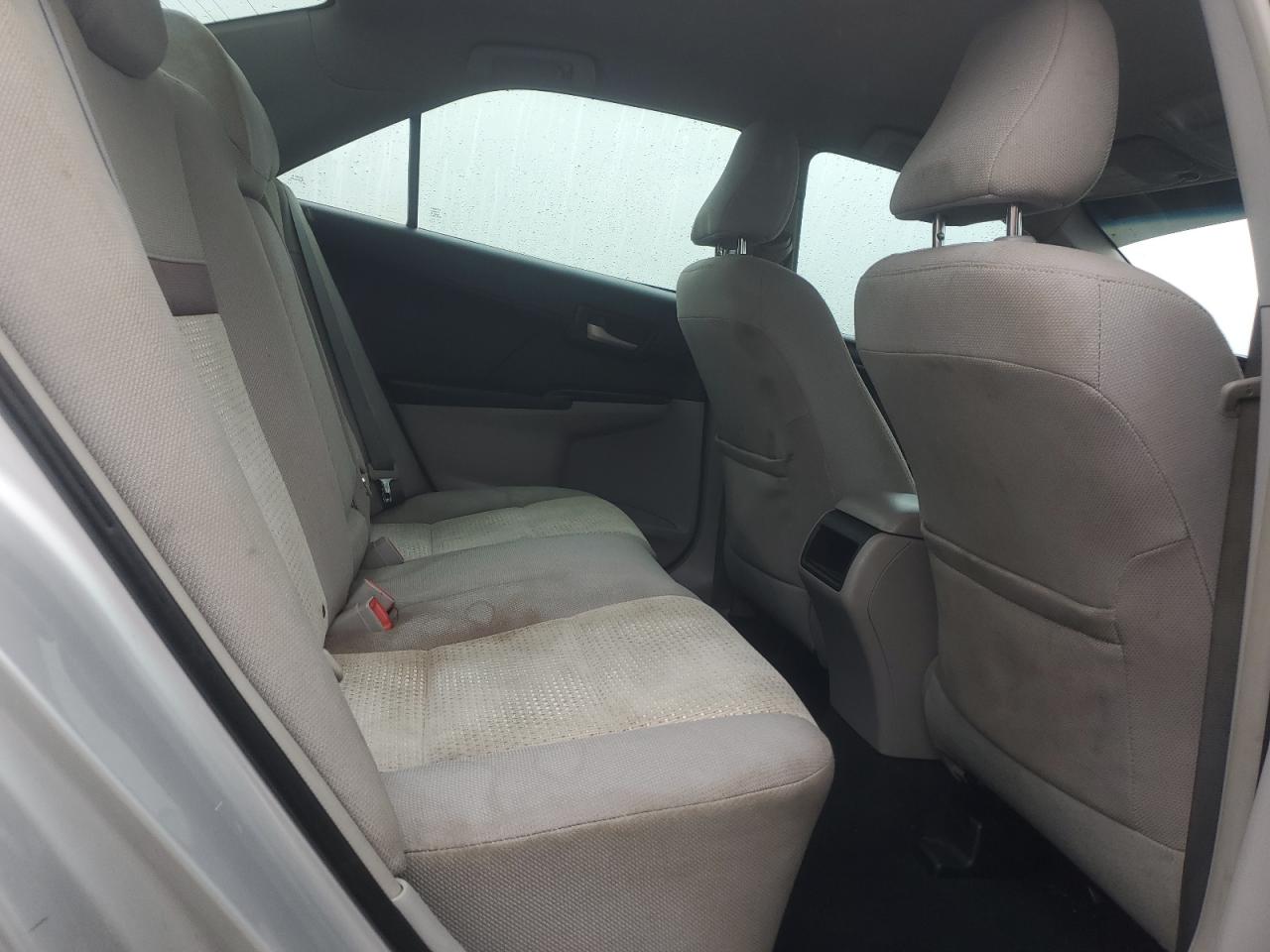 2012 Toyota Camry - Image 10
