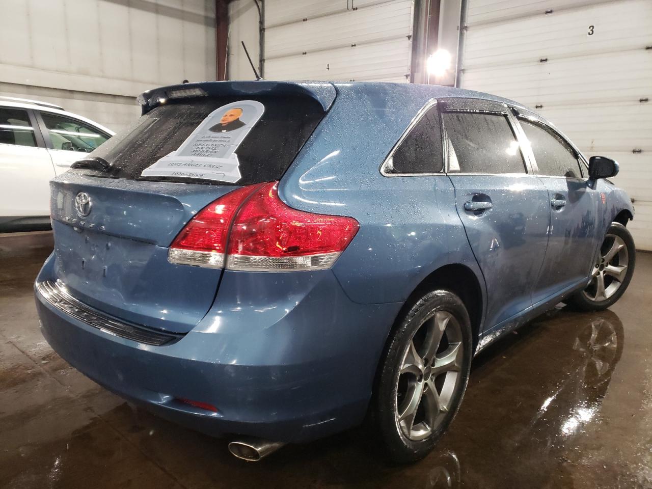 2010 Toyota Venza - Image 3