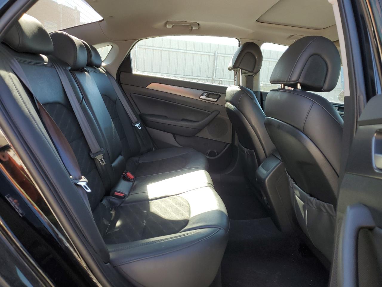 2017 Hyundai Sonata - Image 10