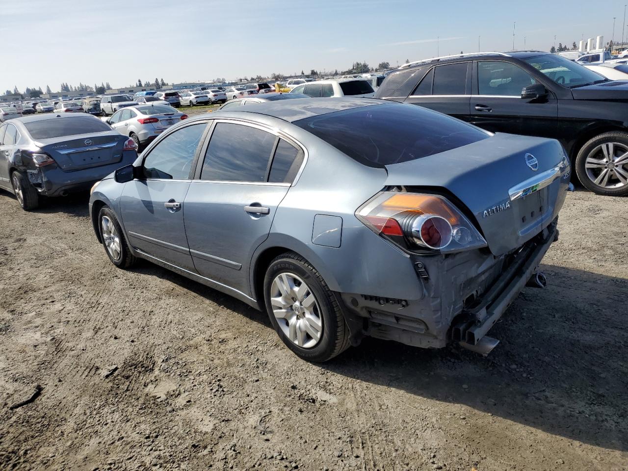 2012 Nissan Altima - Image 2