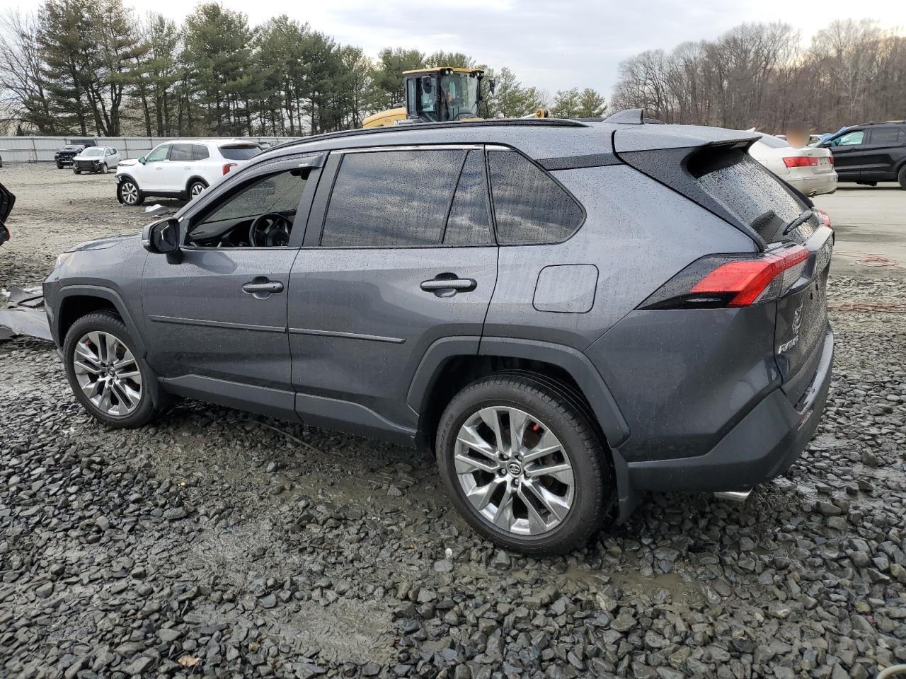 2019 Toyota RAV 4 - Image 2