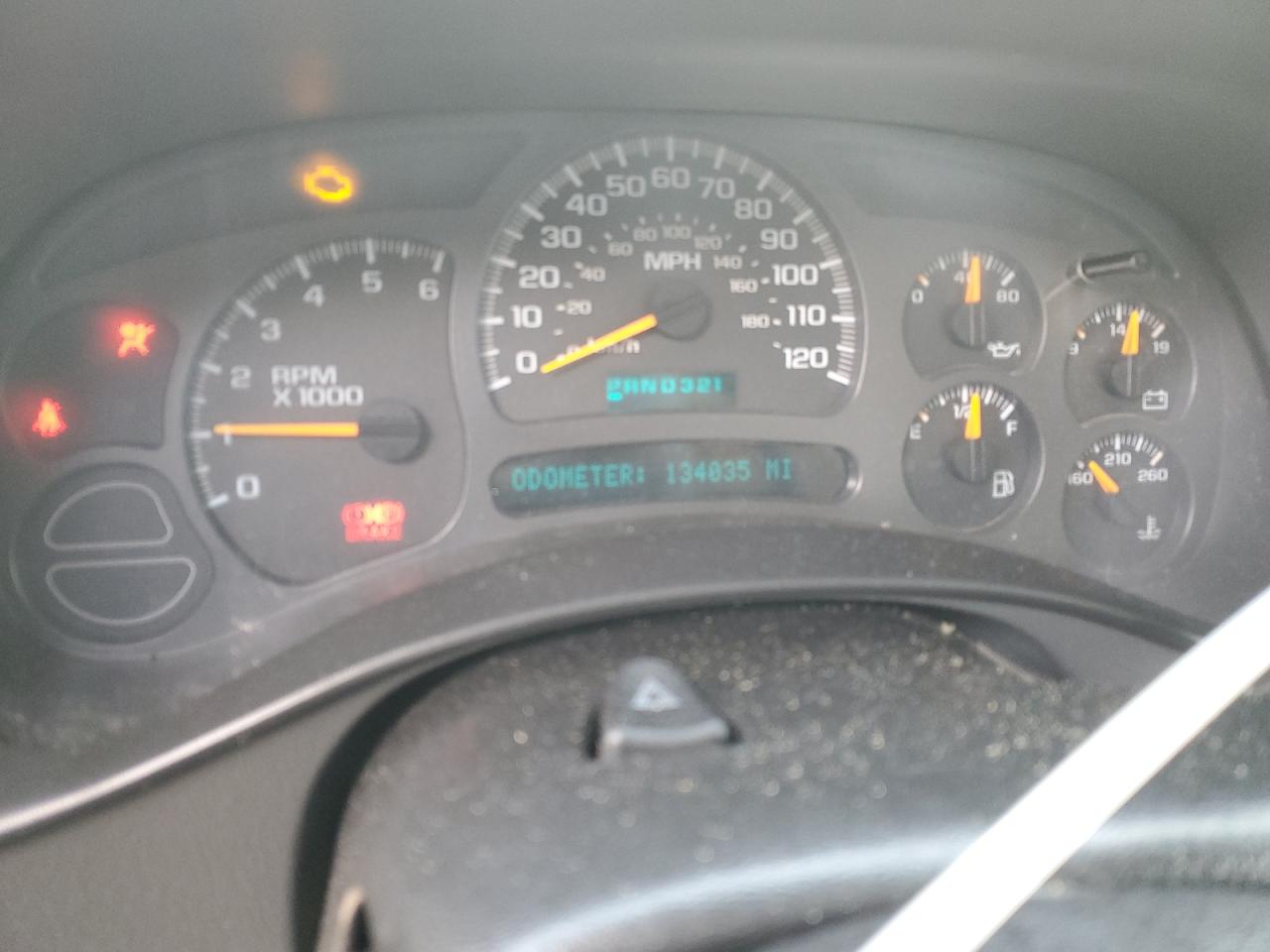 2005 GMC Sierra - Image 9