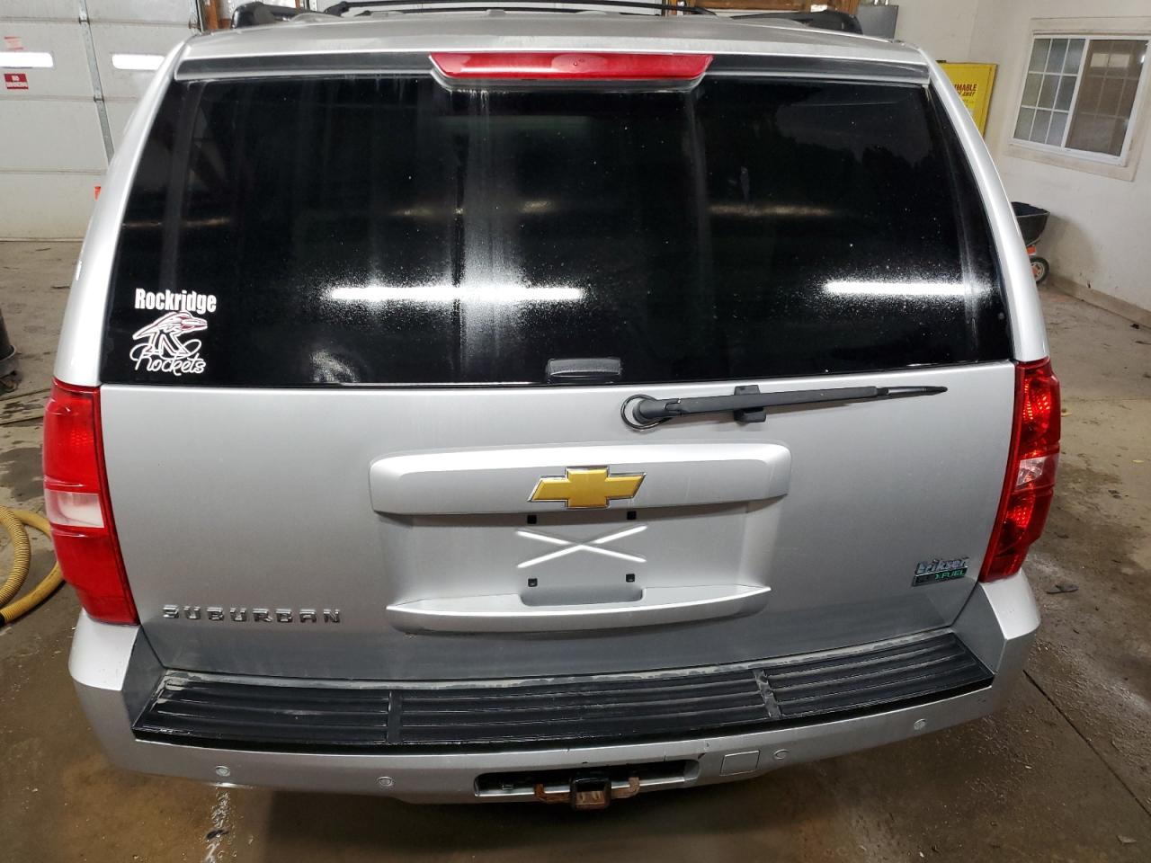 2012 Chevrolet Suburban - Image 6