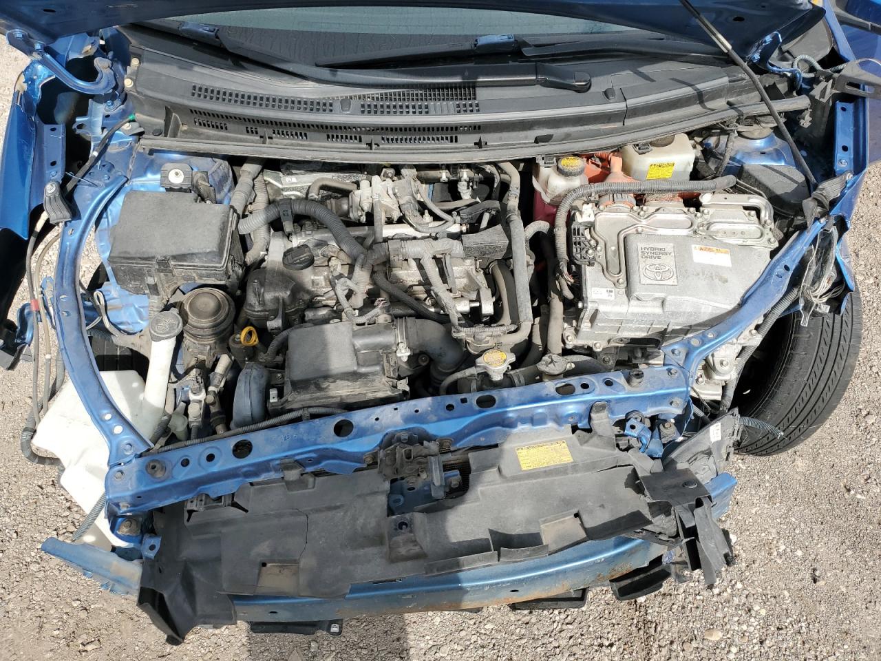 2015 Toyota Prius - Image 12