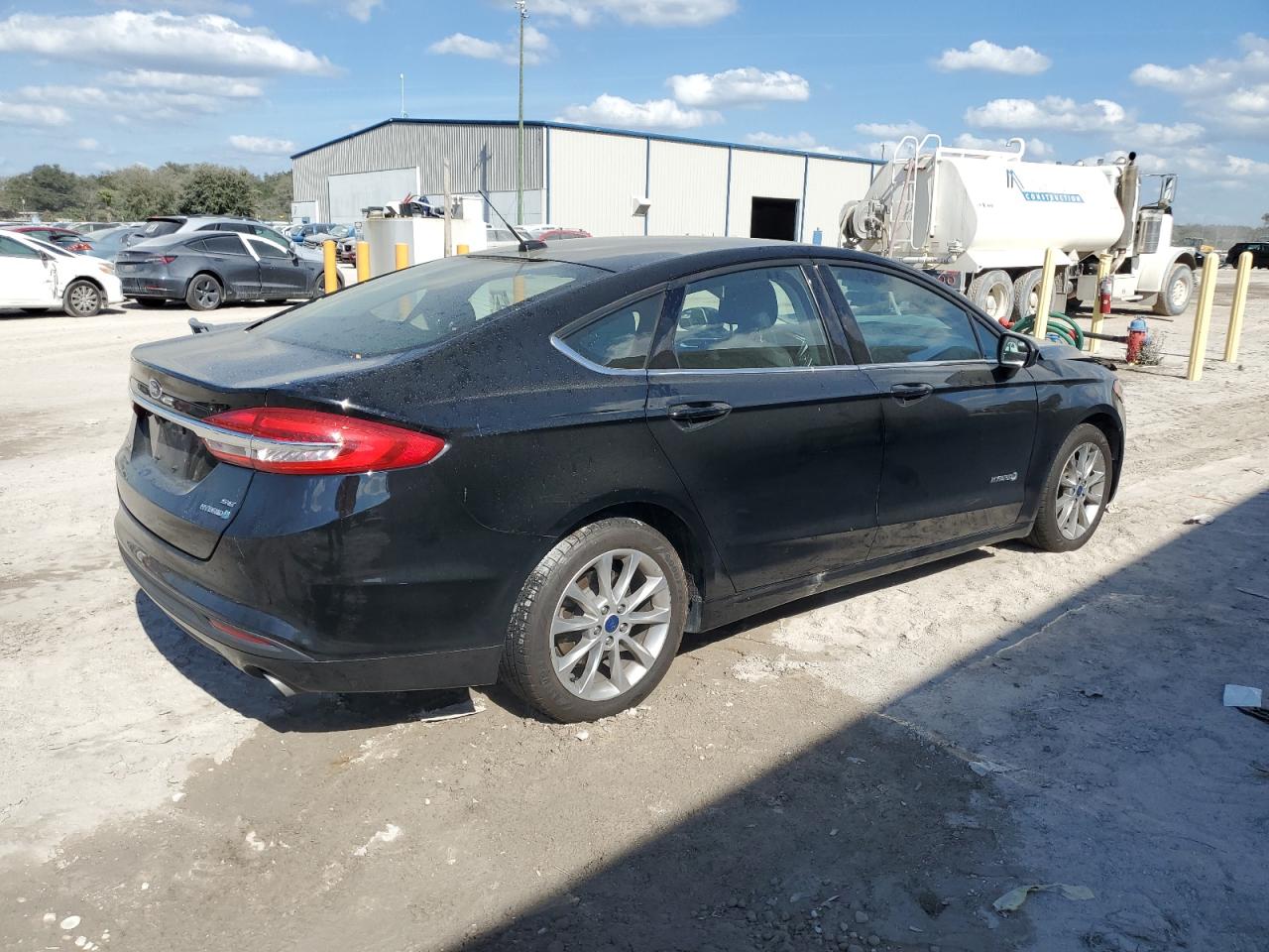 2017 Ford Fusion - Image 3