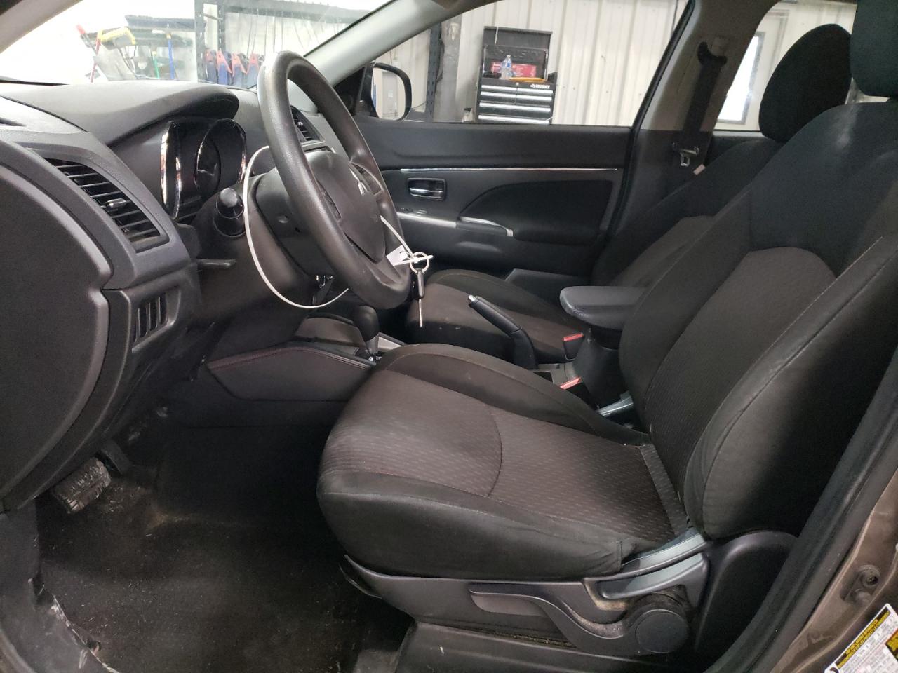 2019 Mitsubishi Outlander - Image 7