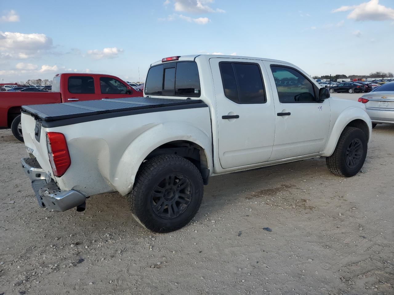 2014 Nissan Navara (Frontier) - Image 3