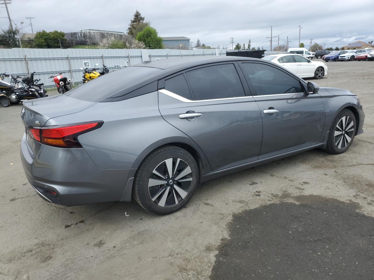 2020 Nissan Altima - Image 3