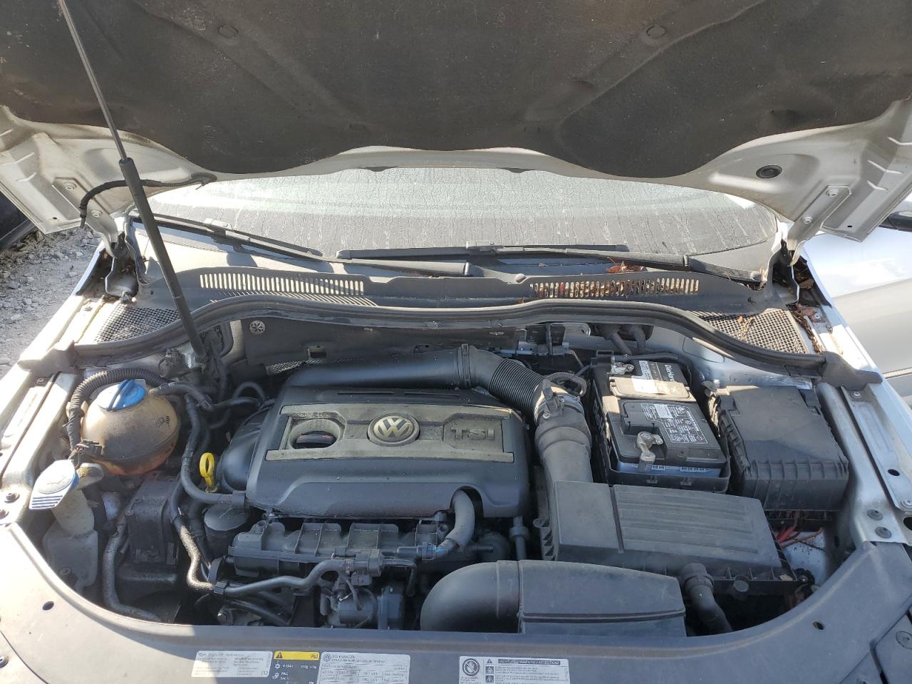 2014 Volkswagen Passat CC - Image 11