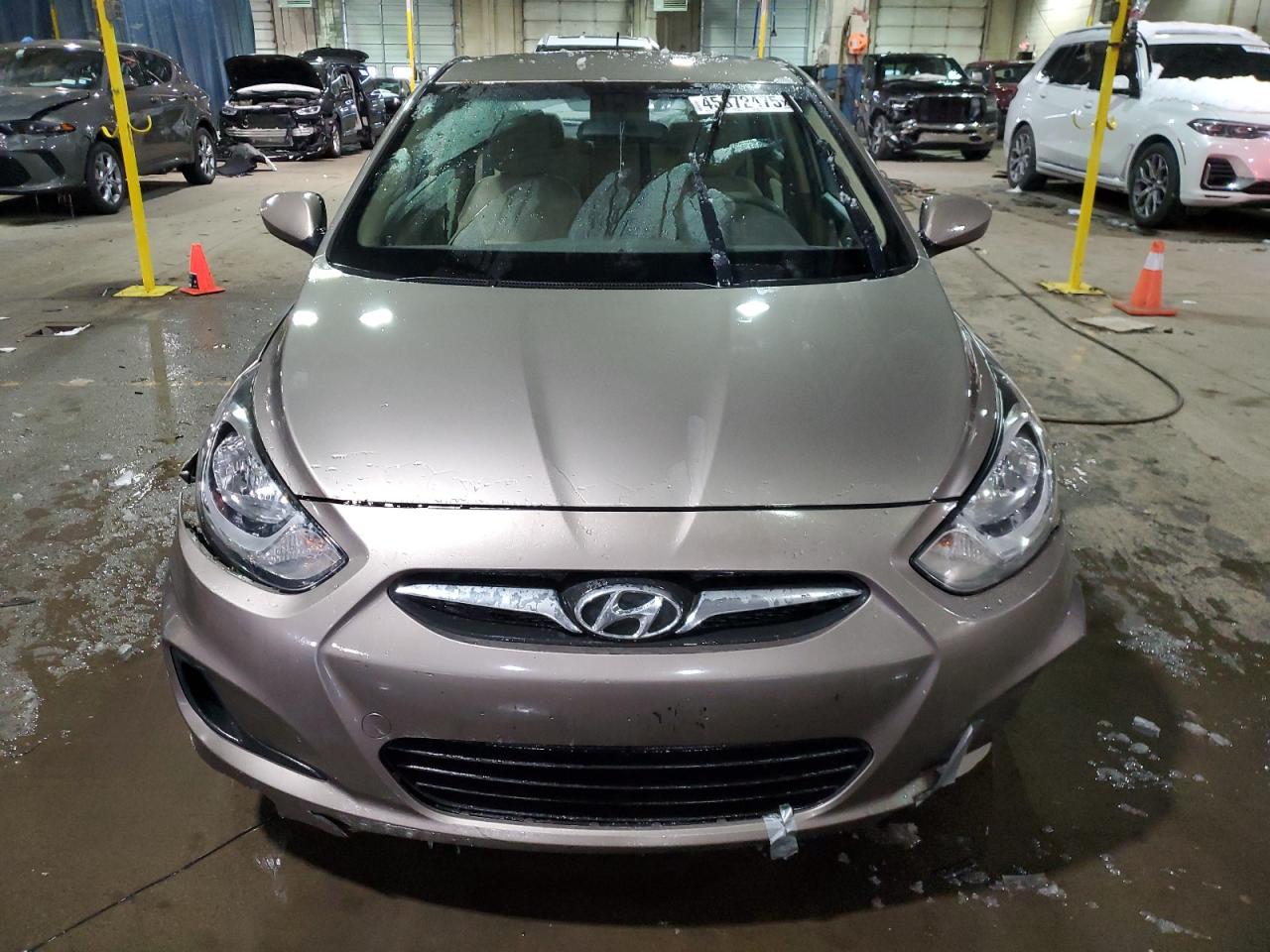 2014 Hyundai Accent - Image 5