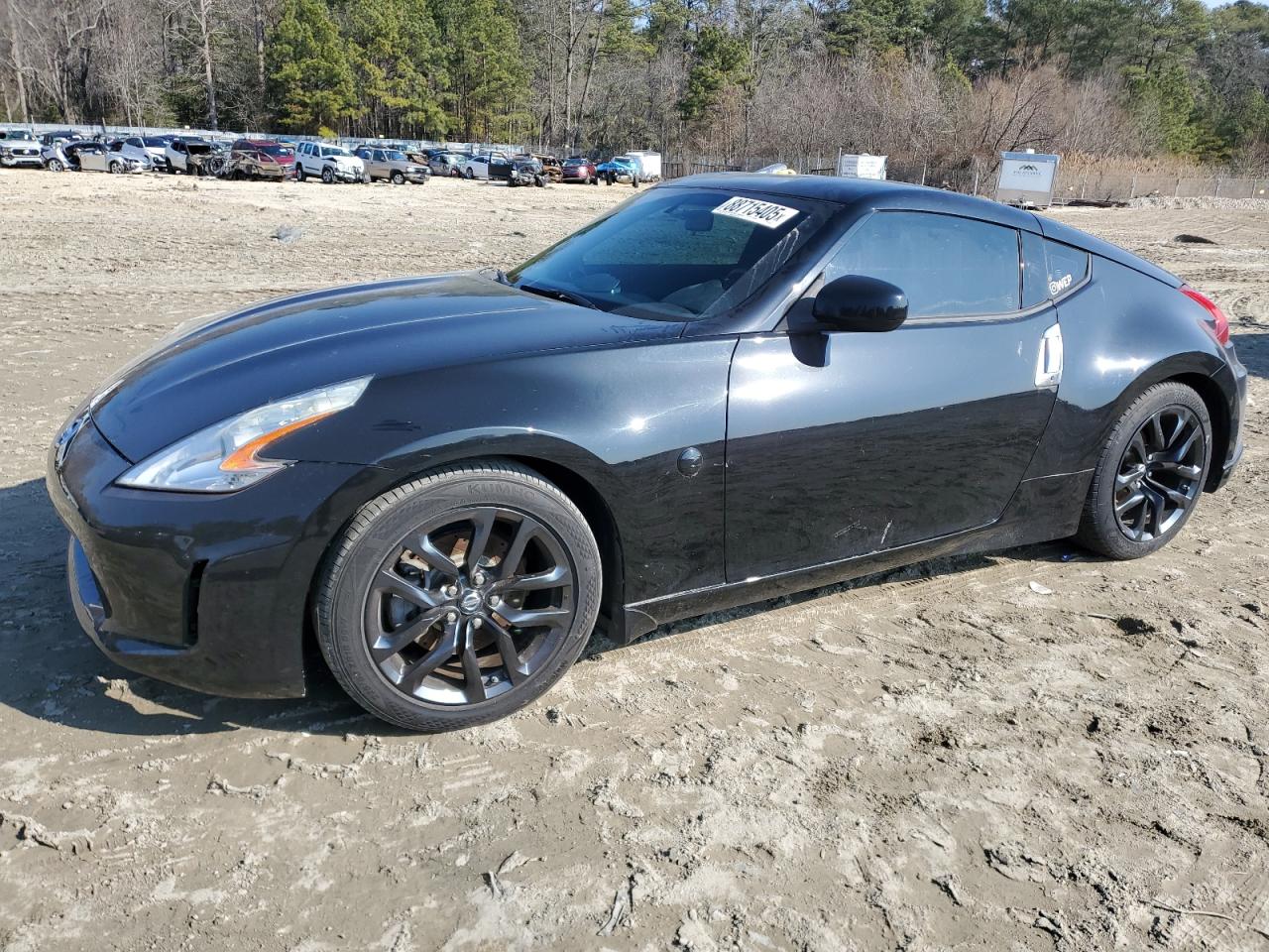 Seaford, DE에서 판매 중인 2017 Nissan 370Z Base - Side