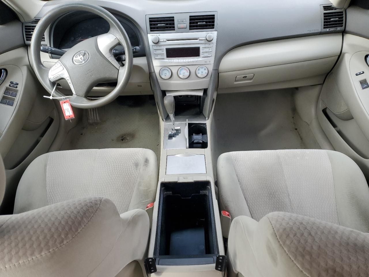 2011 Toyota Camry - Image 8