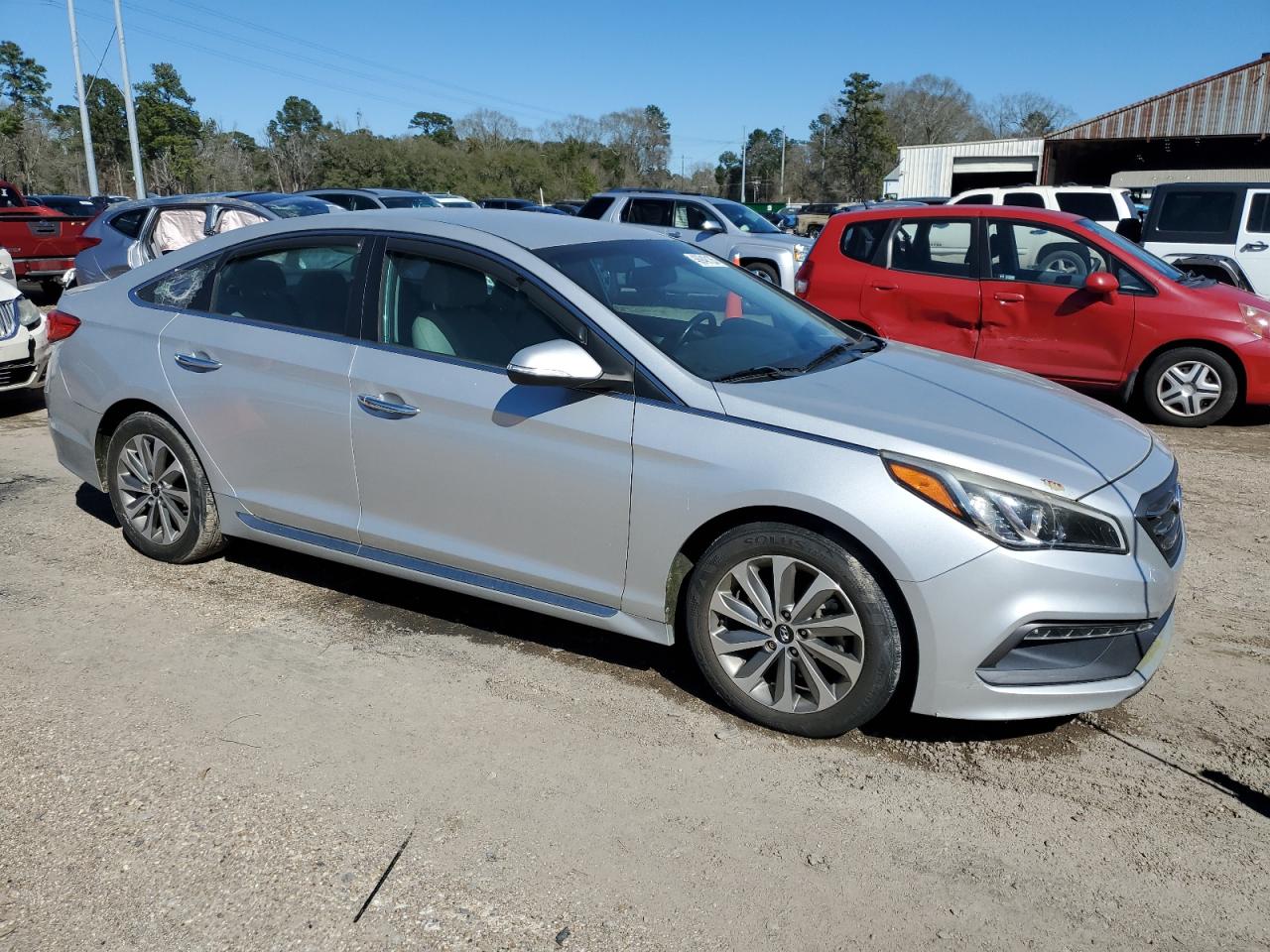 2016 Hyundai Sonata - Image 4