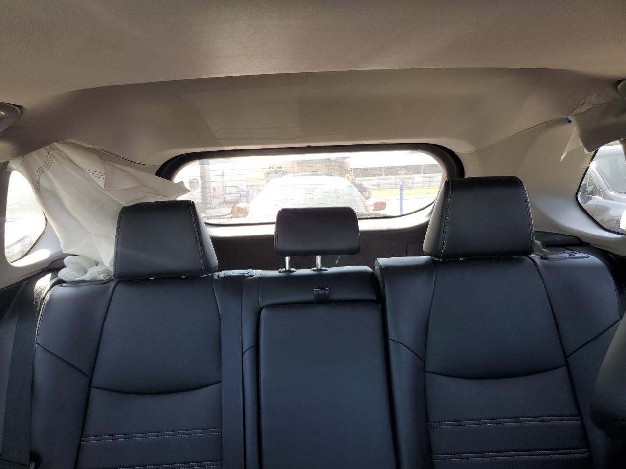 2023 Toyota RAV 4 - Image 10