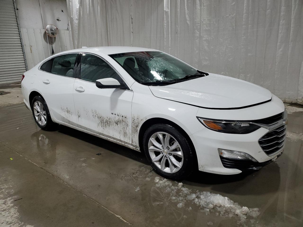 2022 Chevrolet Malibu - Image 4