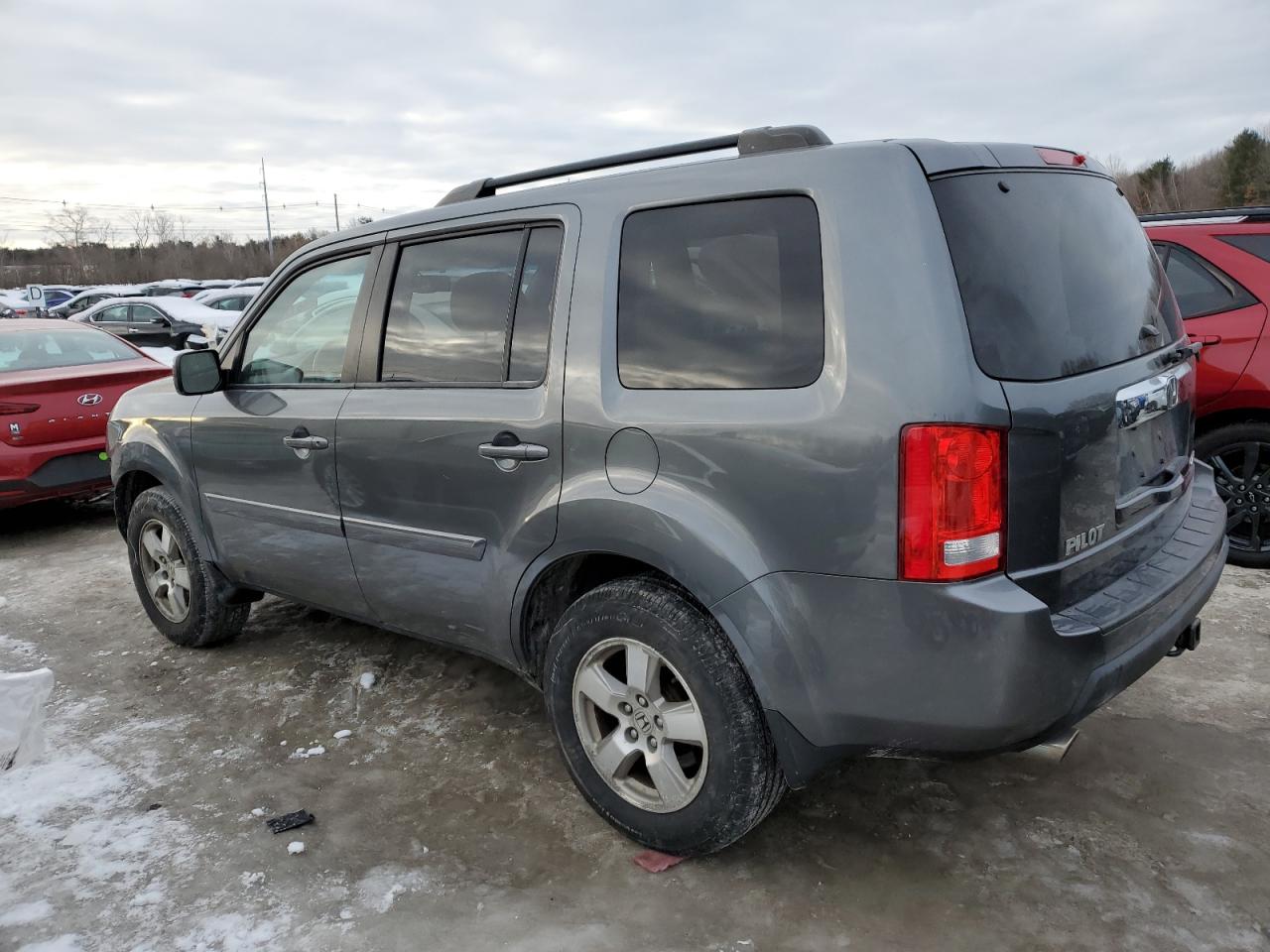 2011 Honda Pilot - Image 2