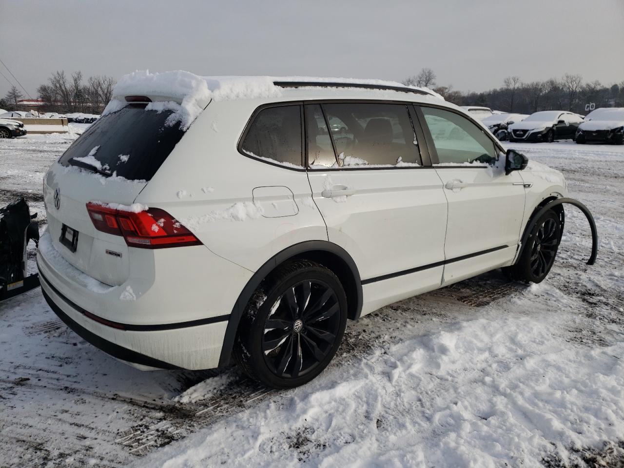 2021 Volkswagen Tiguan - Image 3